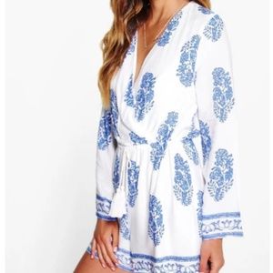 Boohoo × Cara Wrap Front Printed Playsuit in Navy